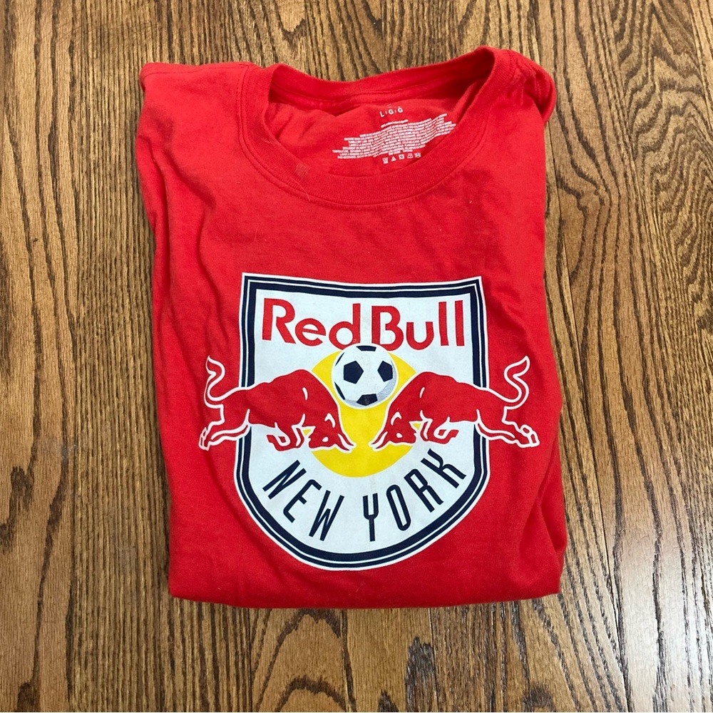 NWOT MLS NYRB tshirt soccer